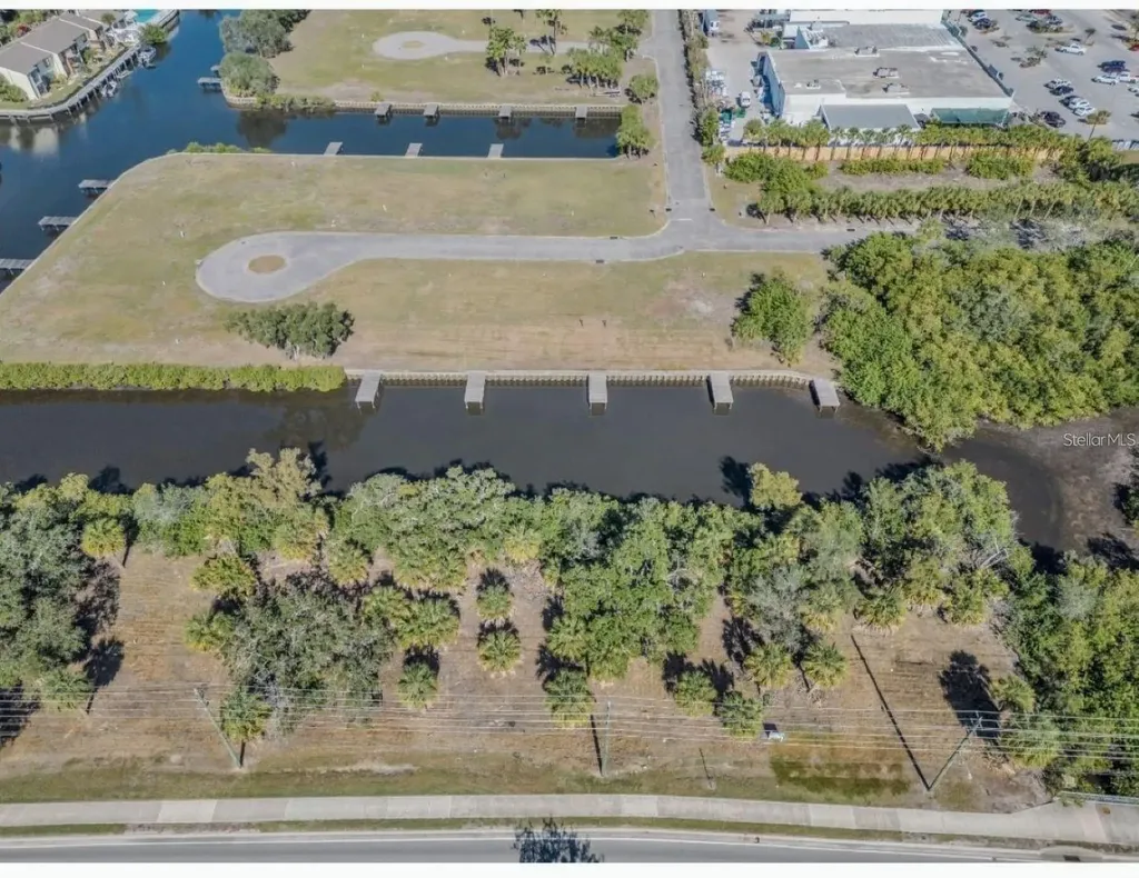 100 Meres Boulevard Tarpon Springs FL 34689
