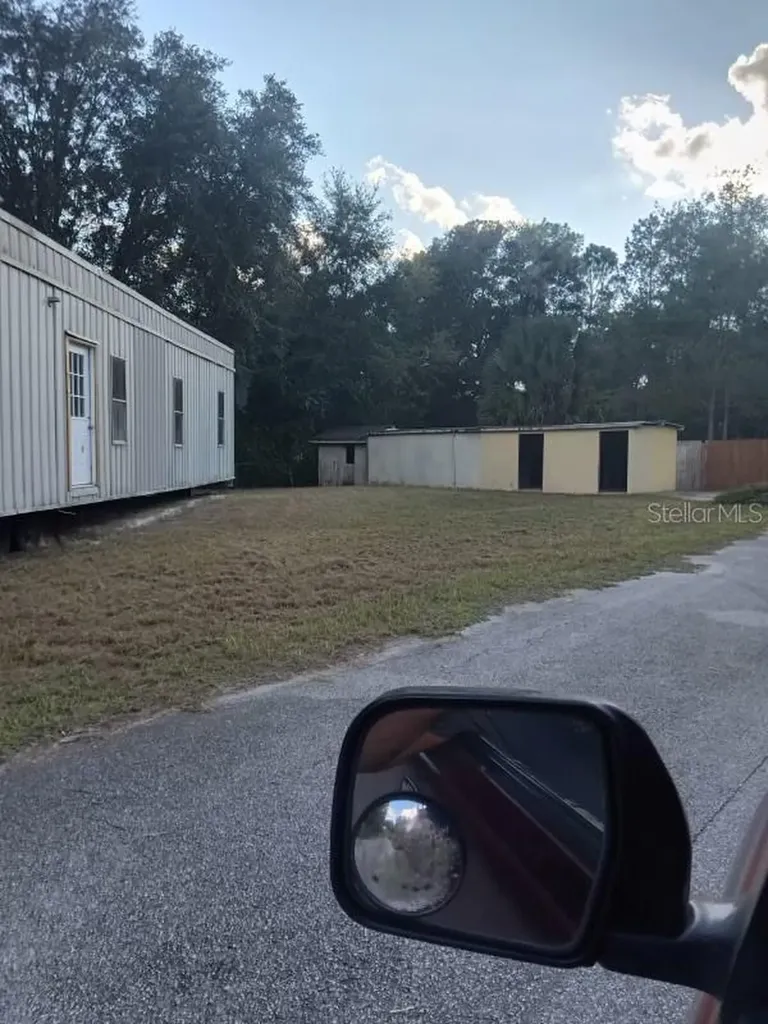 18654 SE 22nd Place Silver Springs FL 34488