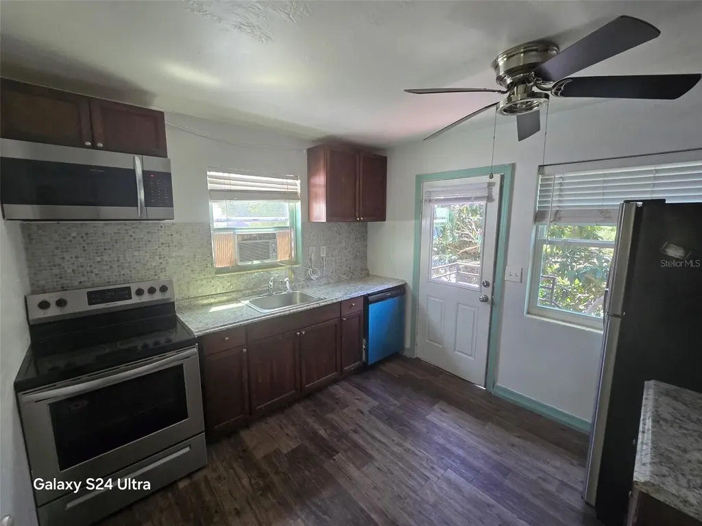 7306 Earlwood Avenue Mount Dora FL 32757