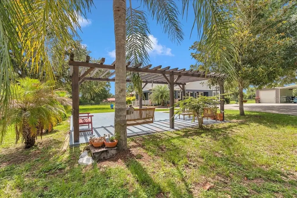 300 SE Highway 42 Summerfield FL 34491