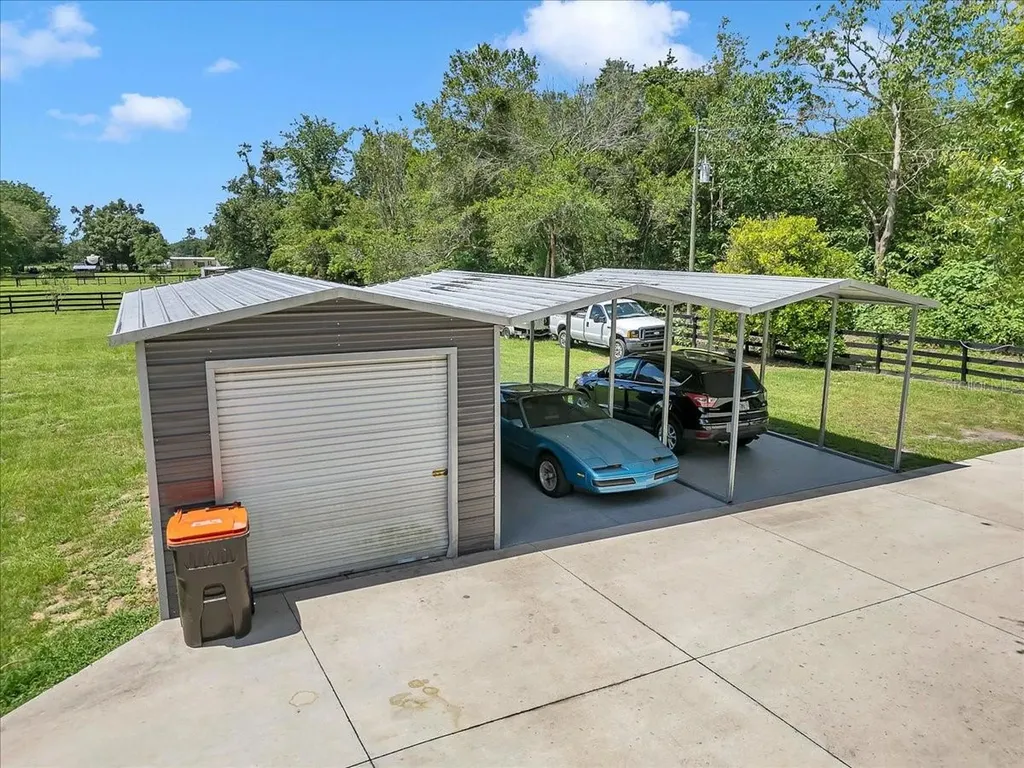300 SE Highway 42 Summerfield FL 34491