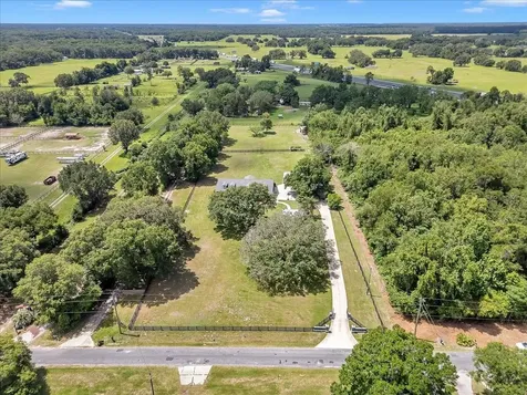 300 SE Highway 42 Summerfield FL 34491