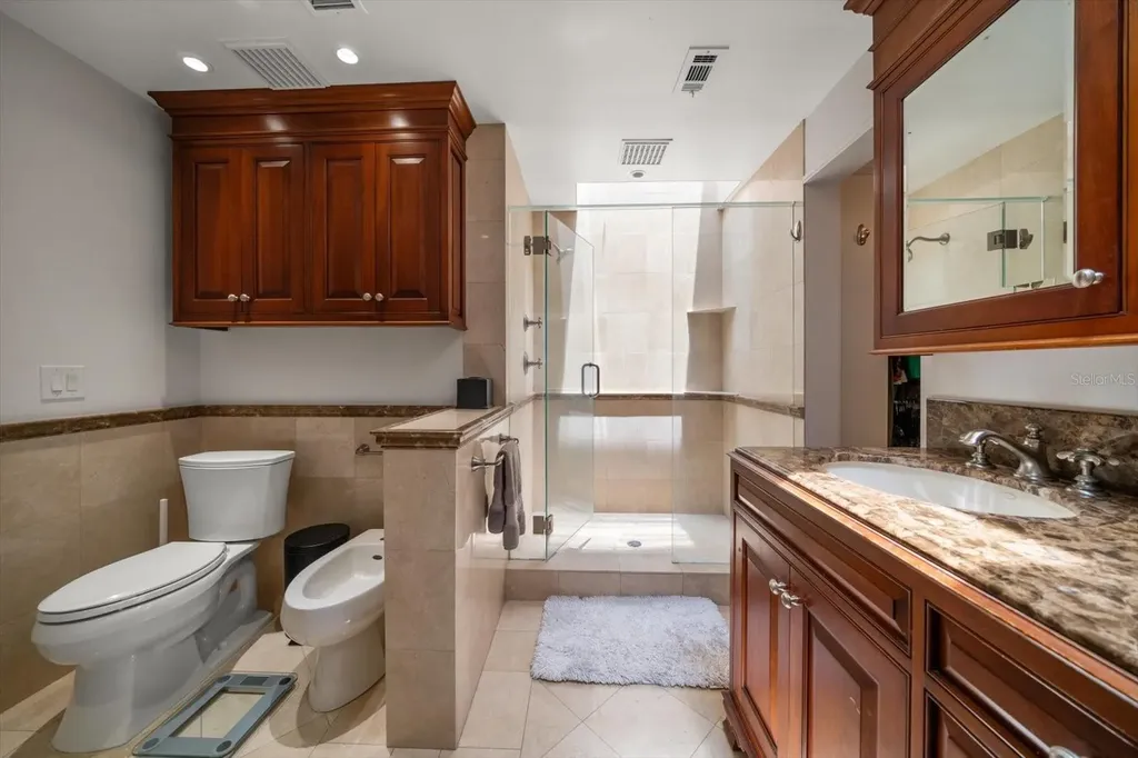 7 Rosery Lane Belleair FL 33756