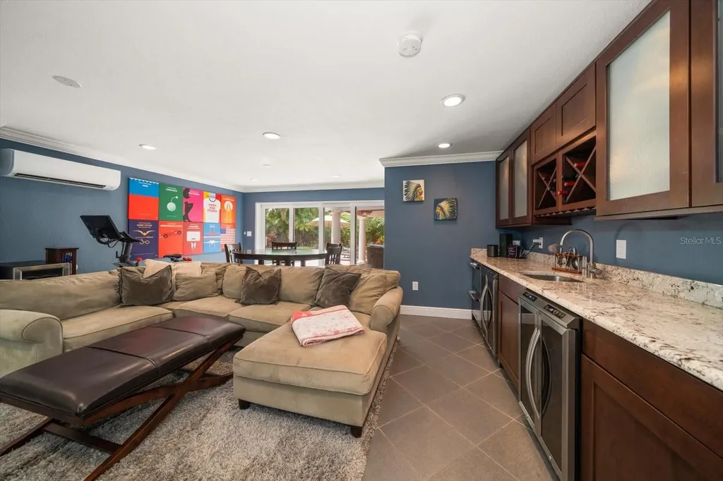 7 Rosery Lane Belleair FL 33756