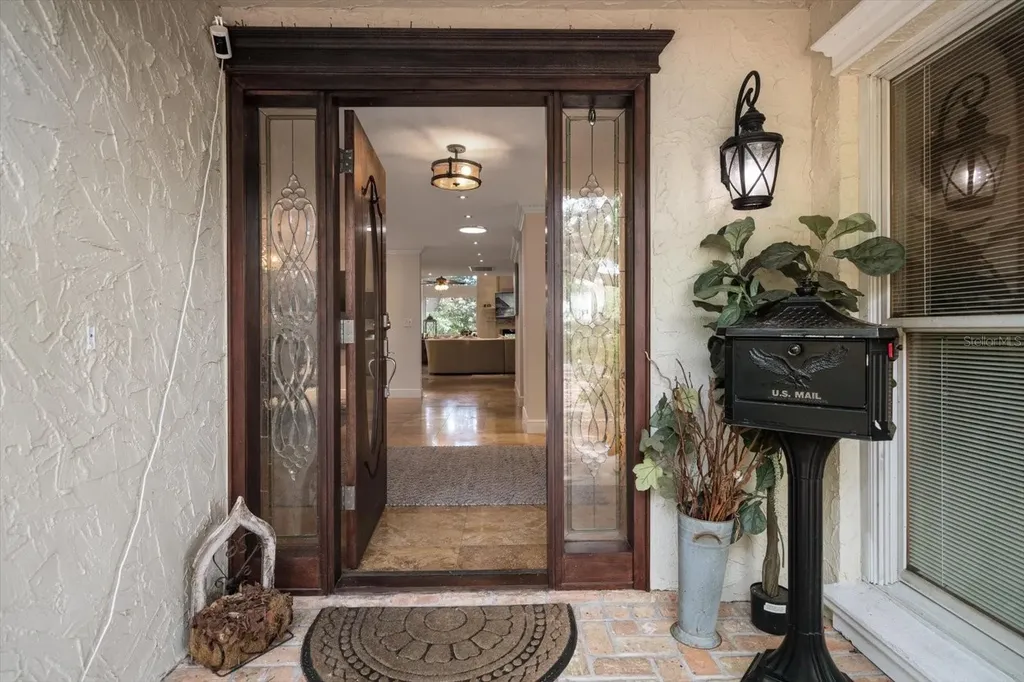 7 Rosery Lane Belleair FL 33756
