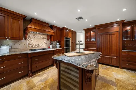 7 Rosery Lane Belleair FL 33756