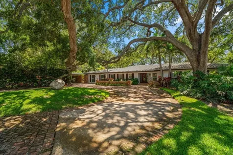 7 Rosery Lane Belleair FL 33756