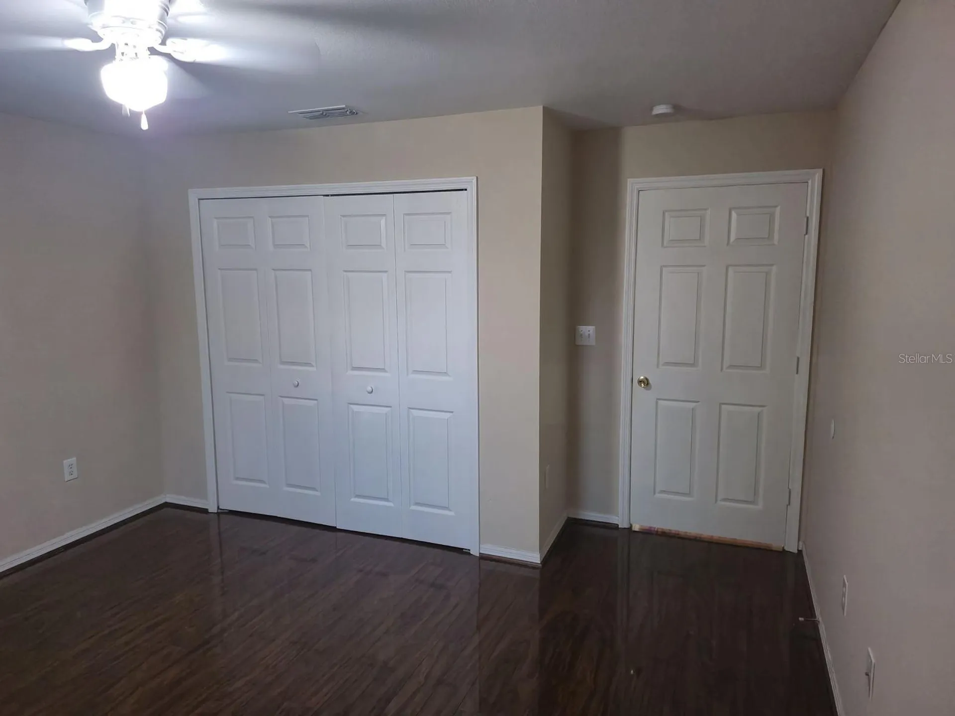 5459 Vineland Road Orlando FL 32811