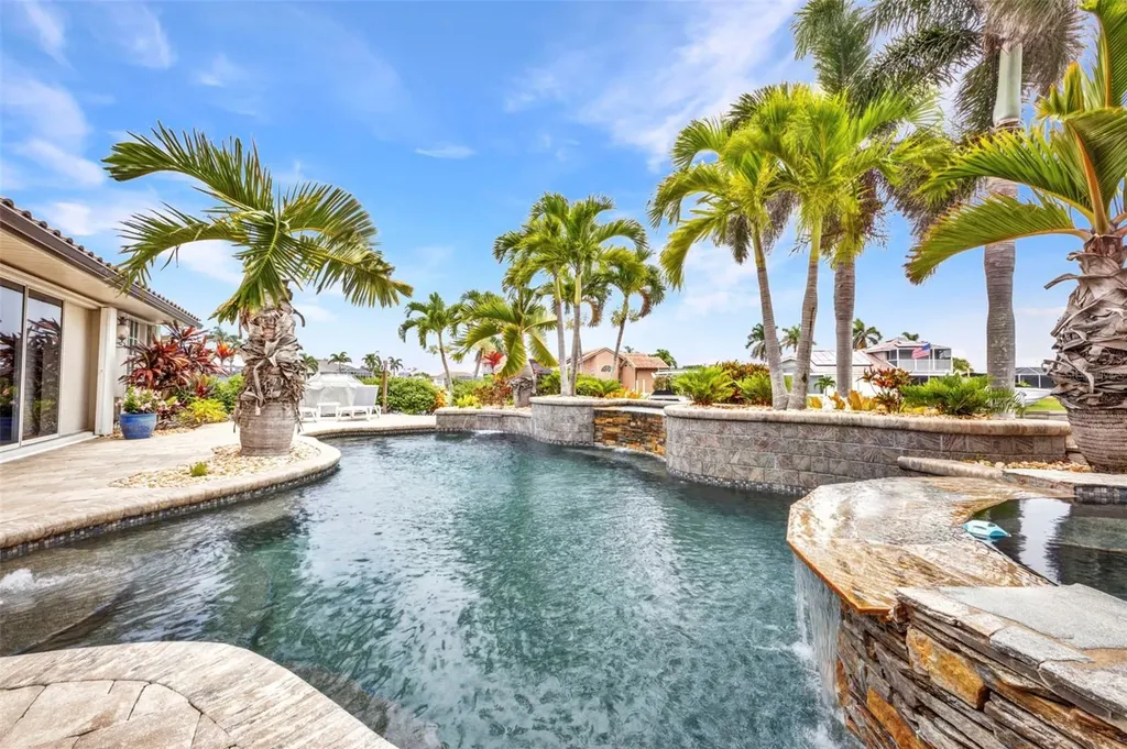 250 Freeport Court Punta Gorda FL 33950
