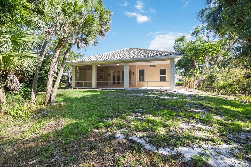 5018 Hanging Moss Lane Sarasota FL 34238