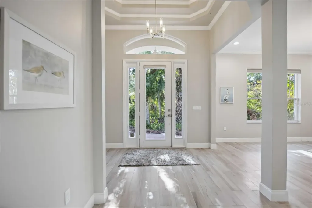 5018 Hanging Moss Lane Sarasota FL 34238