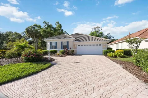 5018 Hanging Moss Lane Sarasota FL 34238