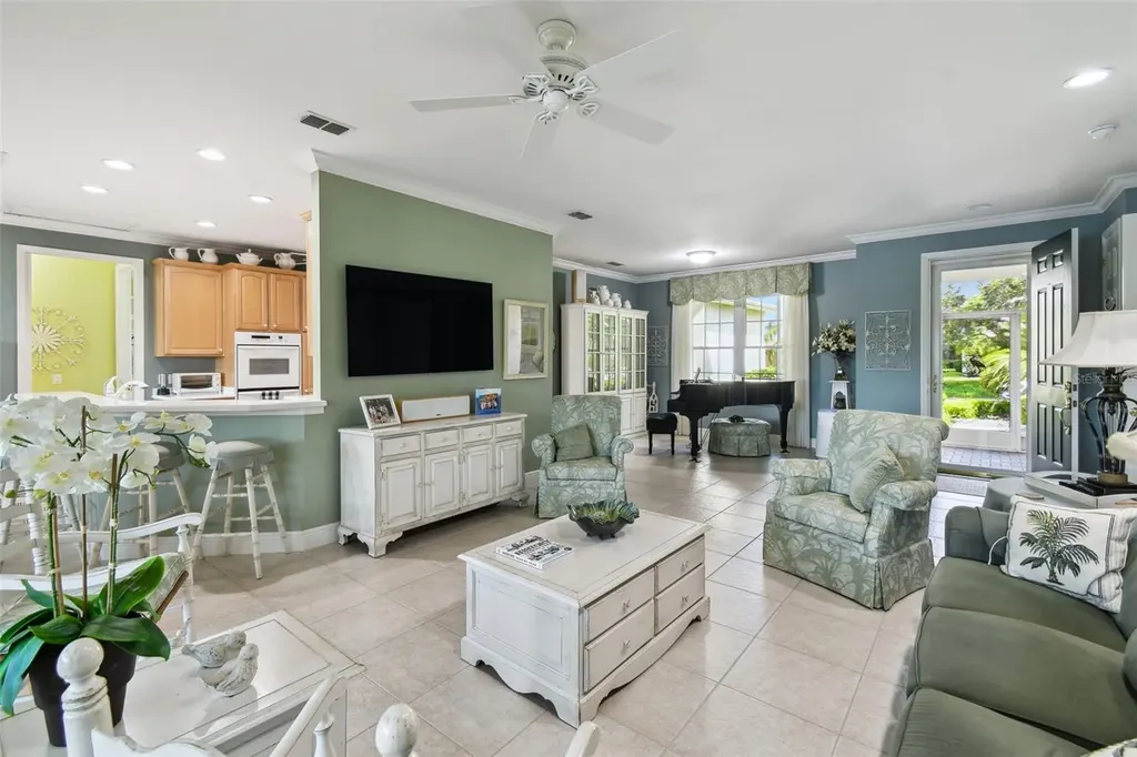 201 Largo Drive Kissimmee FL 34759