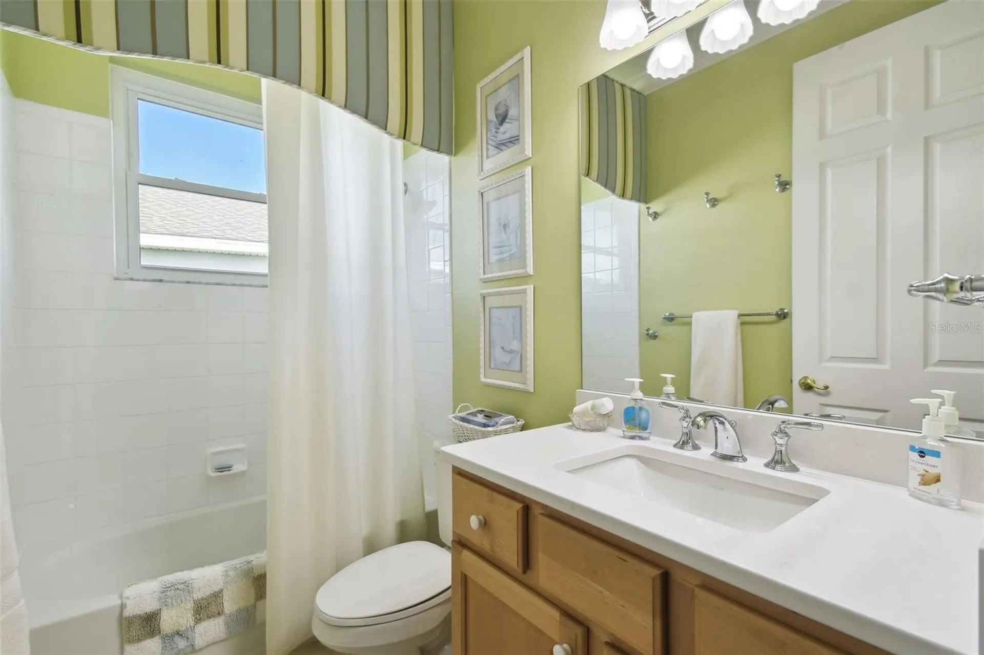 201 Largo Drive Kissimmee FL 34759