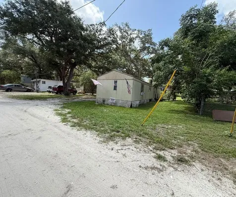 2301 E Graves Avenue Orange City FL 32763