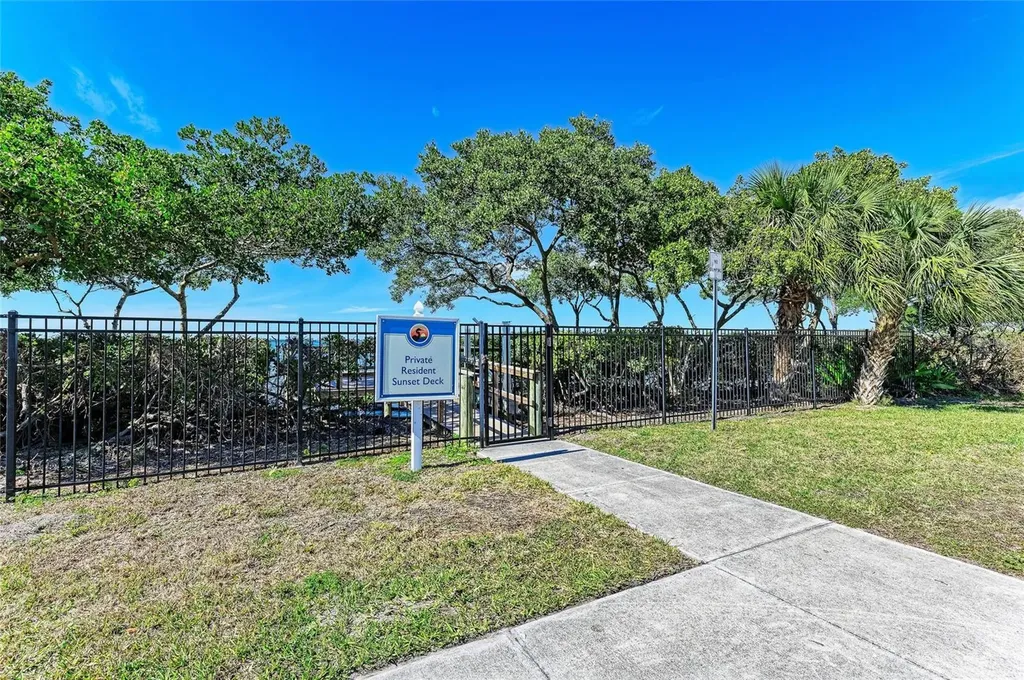 7820 34th Avenue W Bradenton FL 34209