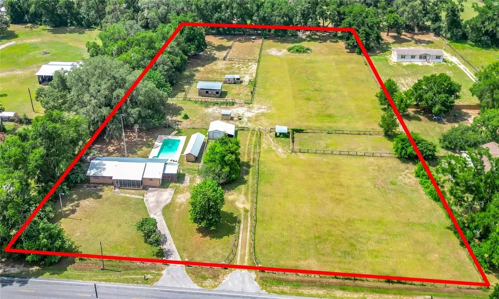 3040 NE 97th Street Road Anthony FL 32617