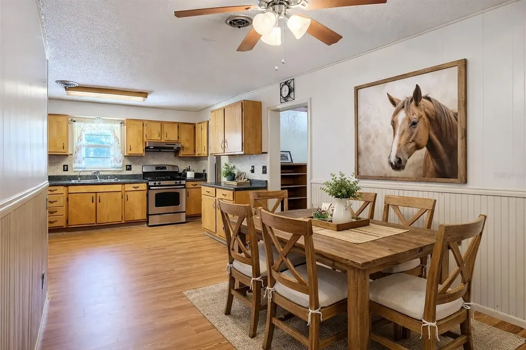 3040 NE 97th Street Road Anthony FL 32617