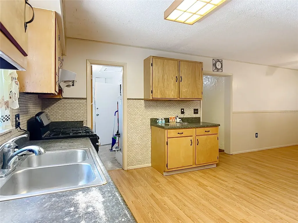 3040 NE 97th Street Road Anthony FL 32617