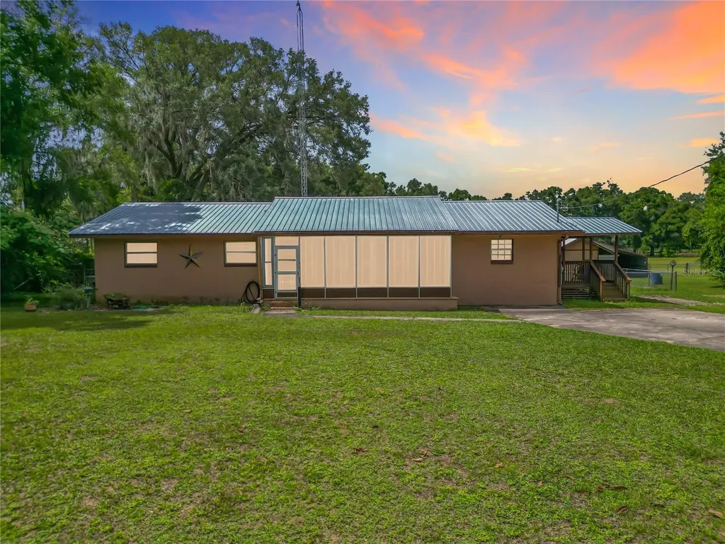 3040 NE 97th Street Road Anthony FL 32617