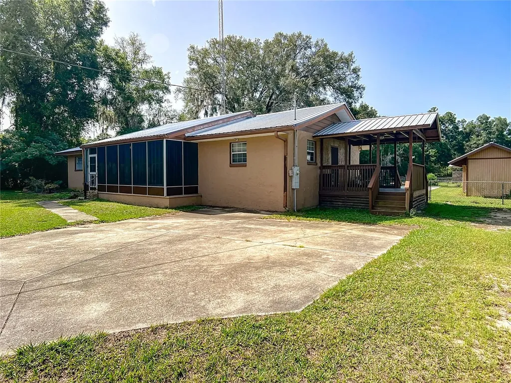 3040 NE 97th Street Road Anthony FL 32617