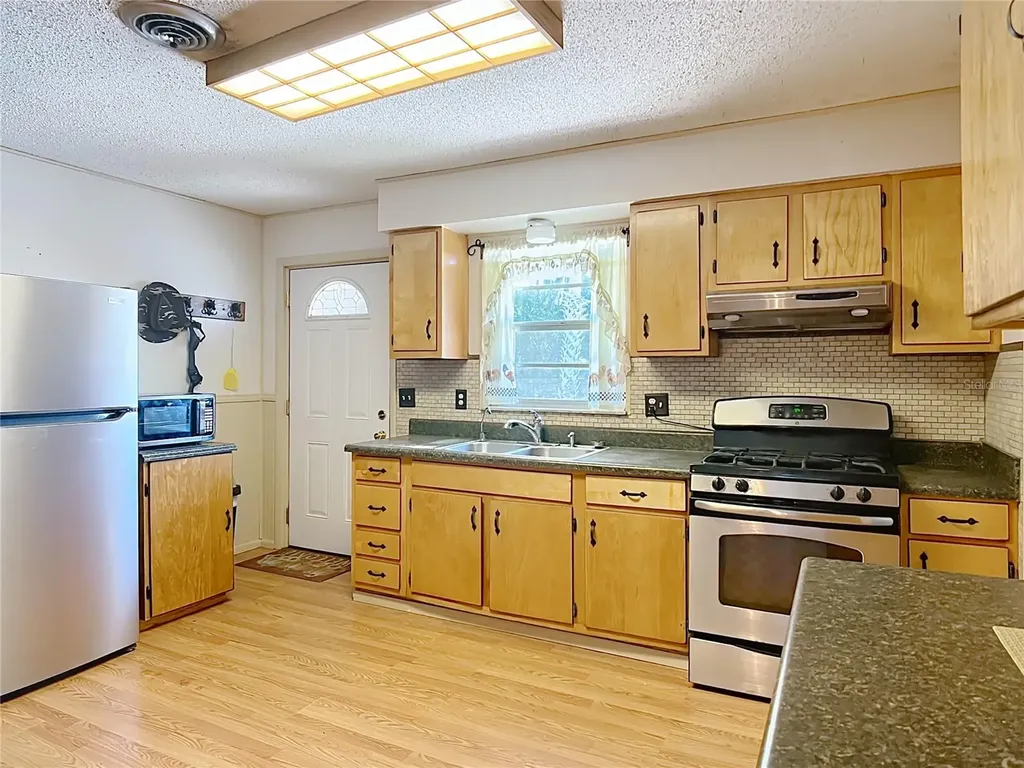 3040 NE 97th Street Road Anthony FL 32617