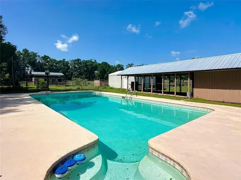 3040 NE 97th Street Road Anthony FL 32617
