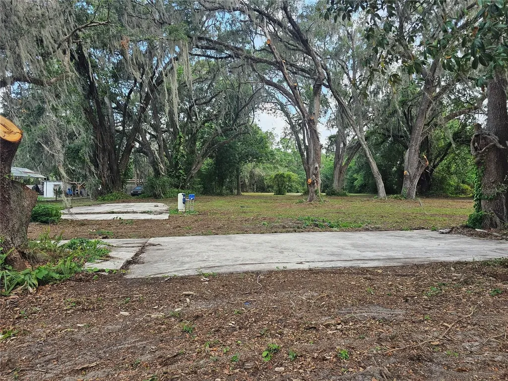 7059 SE County Highway 25a Belleview FL 34420