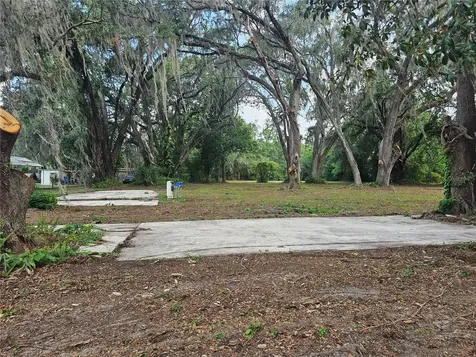7059 SE County Highway 25a Belleview FL 34420