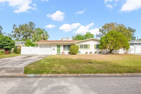 5637 24th Terrace N St Petersburg FL 33710