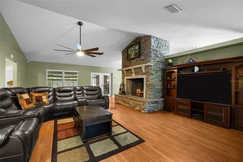 1827 SW Shiloh Street Fort White FL 32038