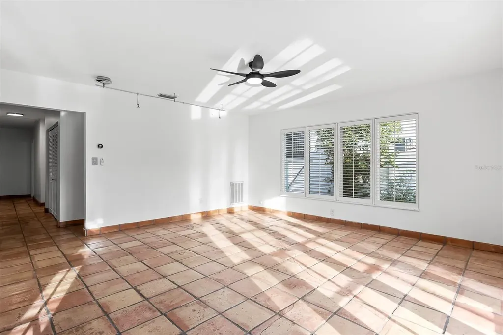 593 Marmora Avenue Tampa FL 33606