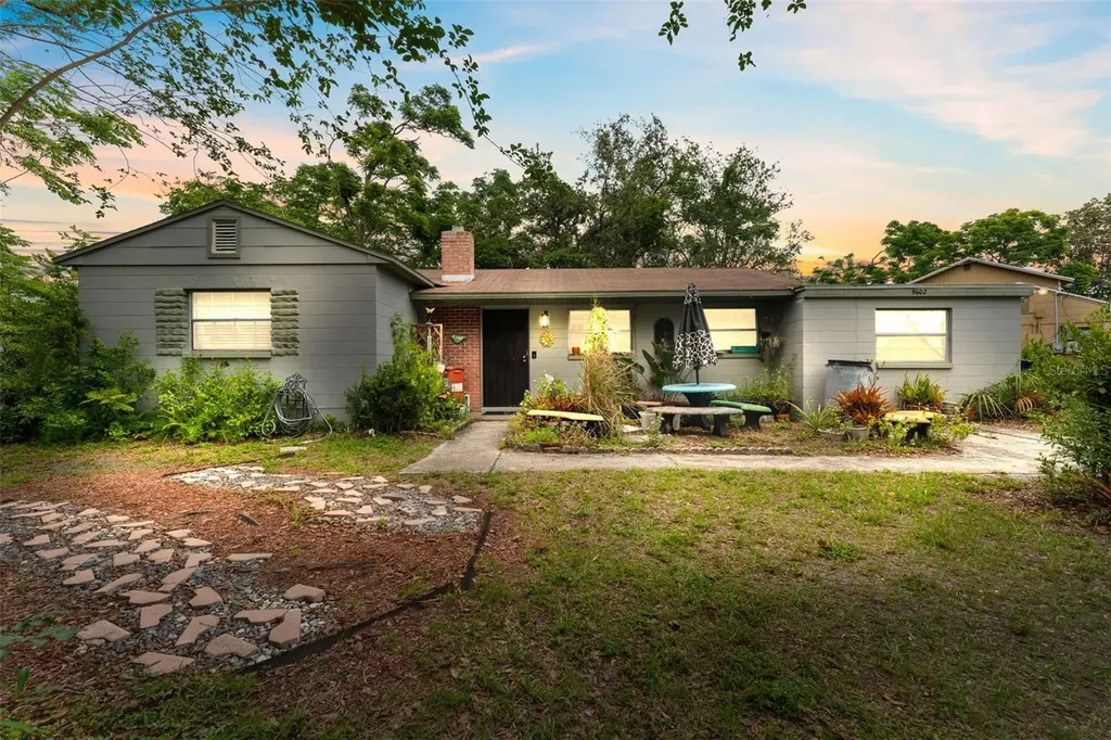 9602 N Rome Avenue Tampa FL 33612