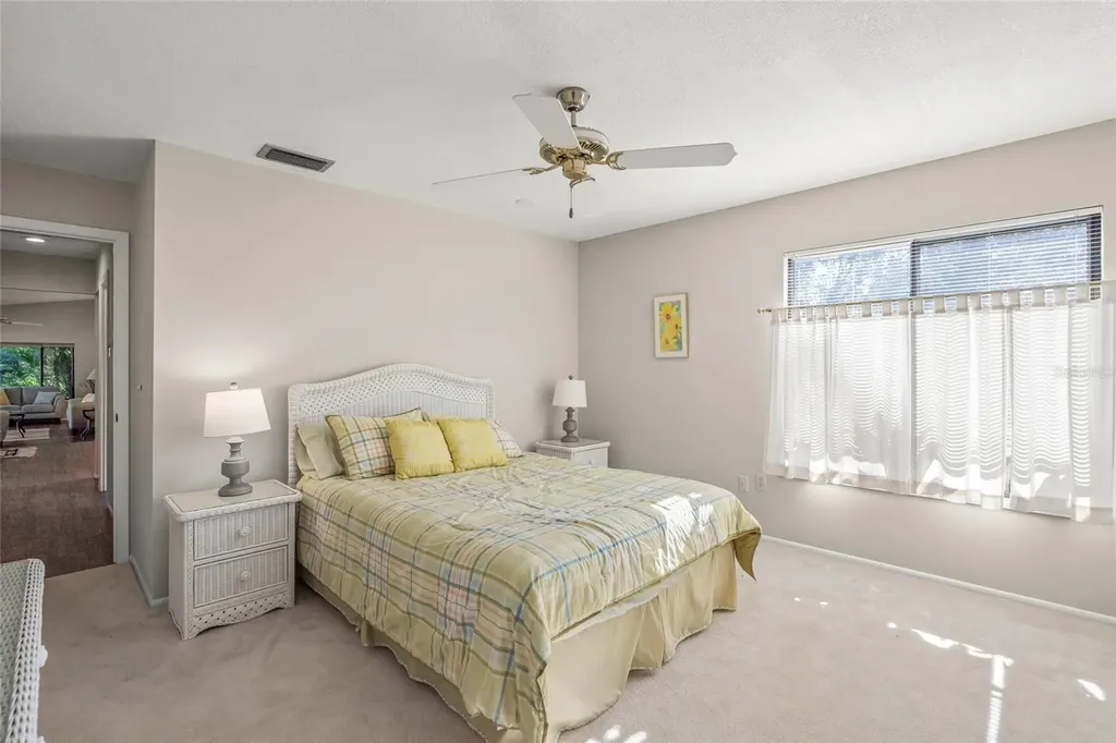 4637 Willow Wood Circle Sarasota FL 34241