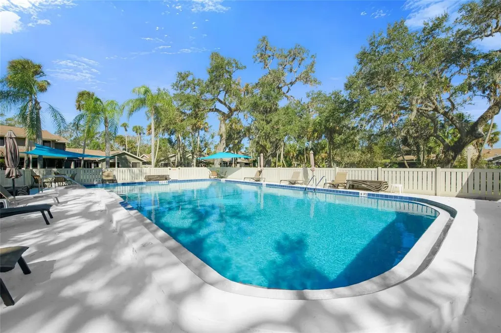 4637 Willow Wood Circle Sarasota FL 34241