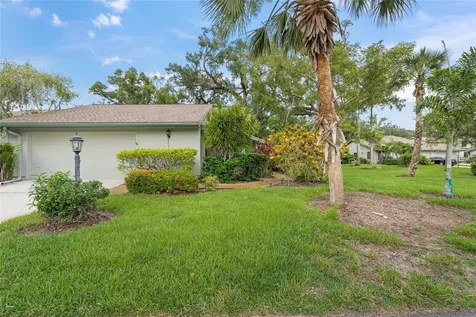 4637 Willow Wood Circle Sarasota FL 34241