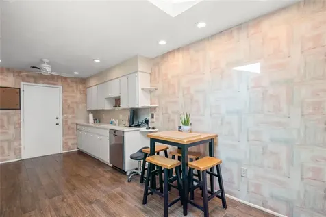 4637 Willow Wood Circle Sarasota FL 34241