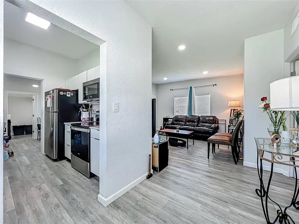 7033 Lakner Way Orlando FL 32822