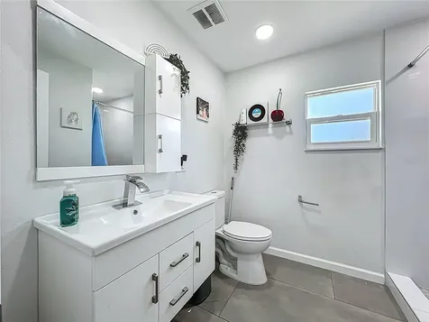 7033 Lakner Way Orlando FL 32822