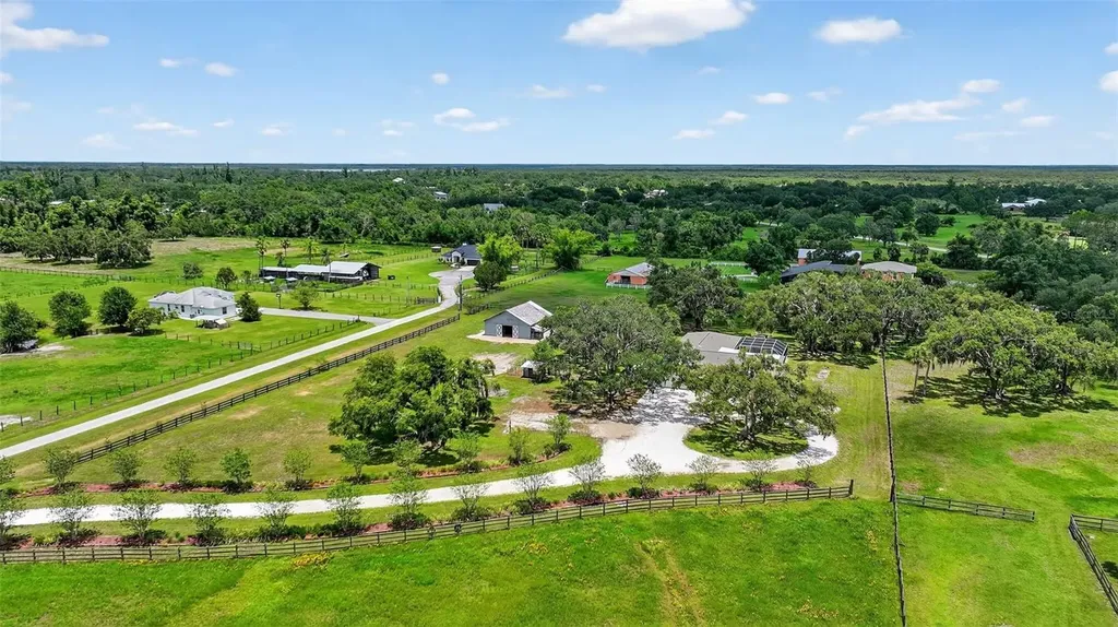 6875 Myakka Valley Trail Sarasota FL 34241