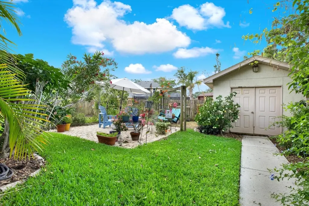 2806 Fairway View Drive Valrico FL 33596