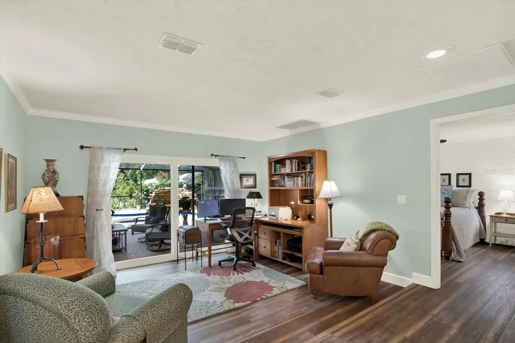 2806 Fairway View Drive Valrico FL 33596