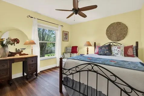 2806 Fairway View Drive Valrico FL 33596