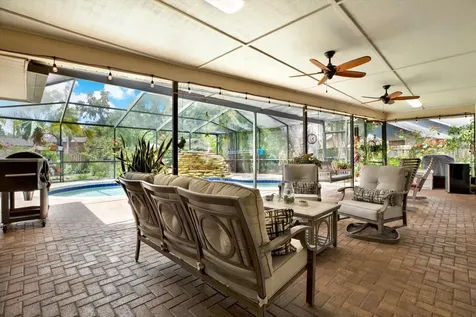 2806 Fairway View Drive Valrico FL 33596