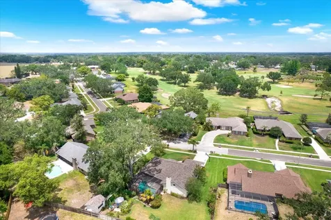 2806 Fairway View Drive Valrico FL 33596