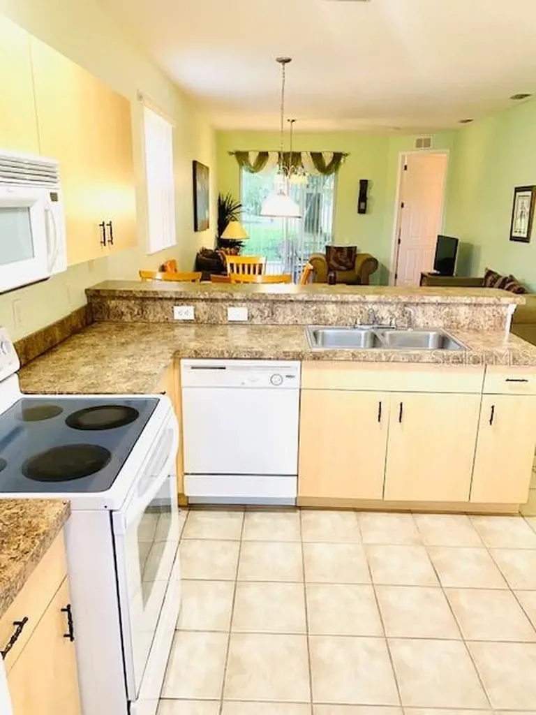 4102 Lake Marion Golf Resort Kissimmee FL 34759