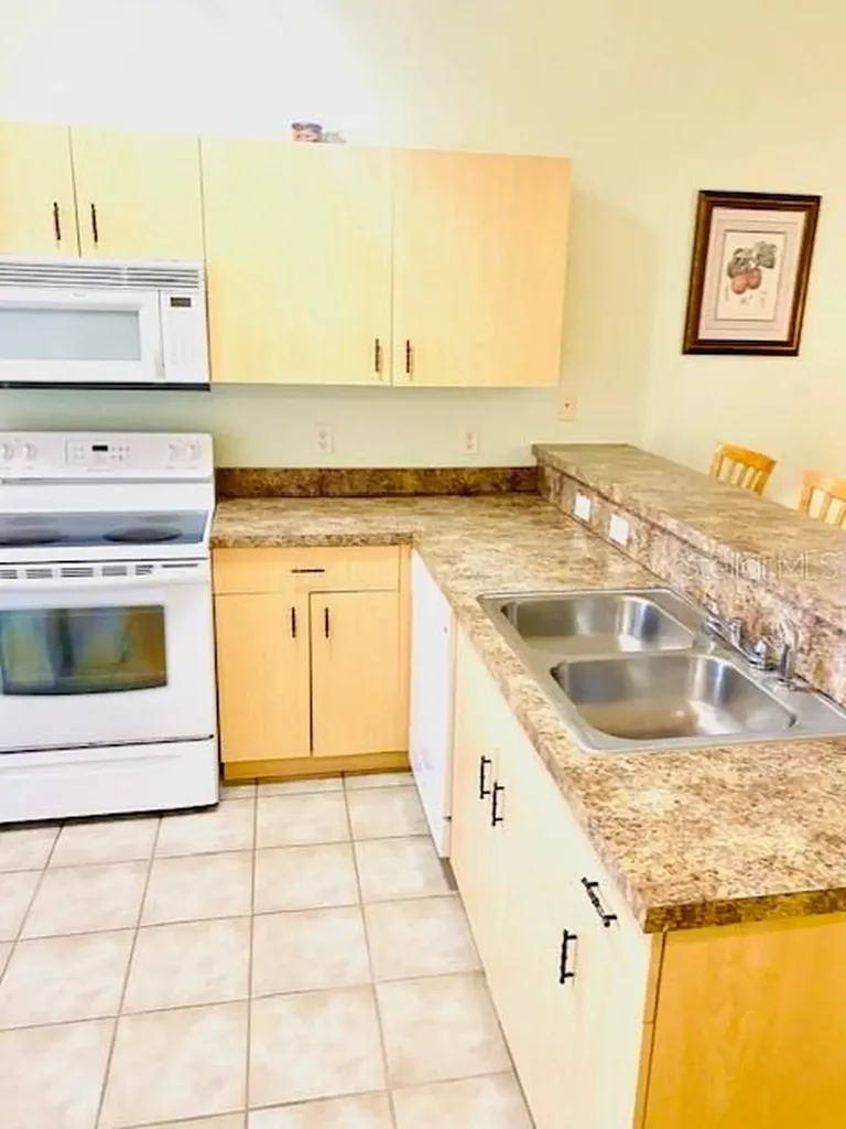 4102 Lake Marion Golf Resort Kissimmee FL 34759