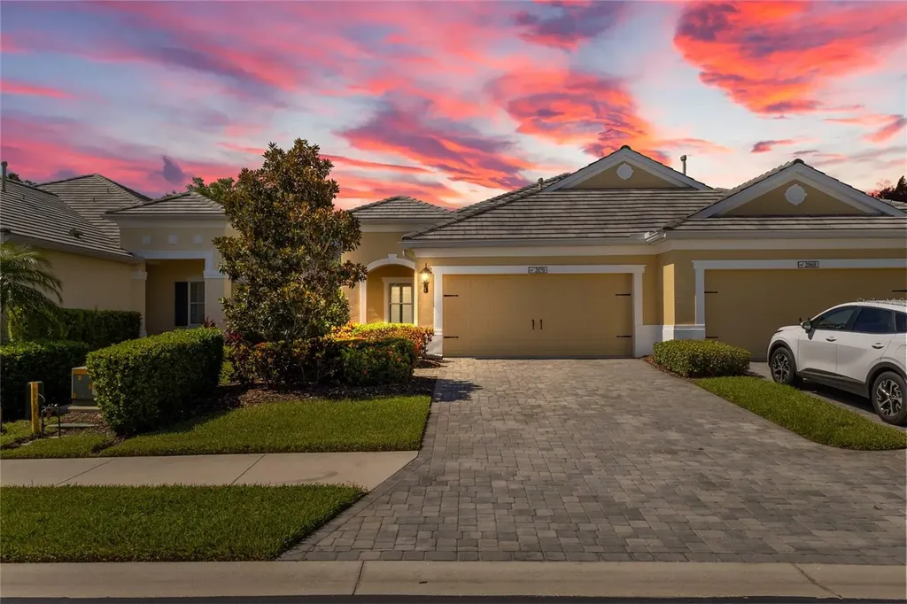 2070 Crystal Lake Trail Bradenton FL 34211
