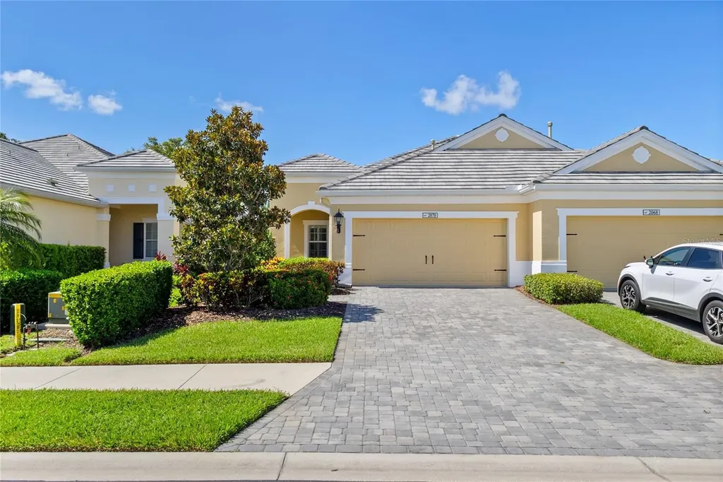 2070 Crystal Lake Trail Bradenton FL 34211