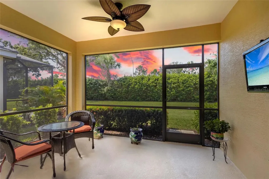 2070 Crystal Lake Trail Bradenton FL 34211